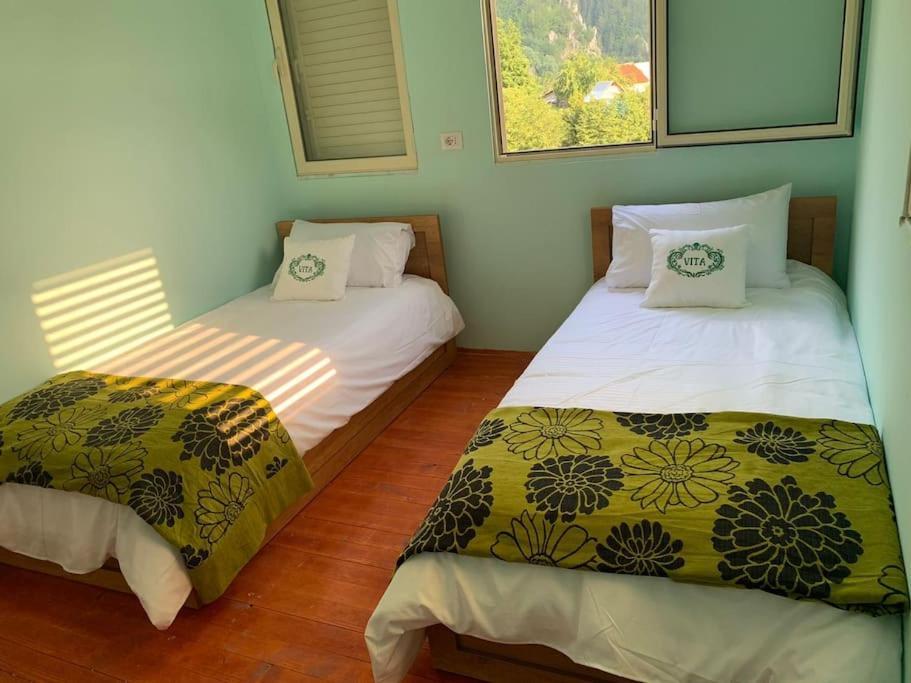 Vita Guesthouse Bajram Curri Ngoại thất bức ảnh