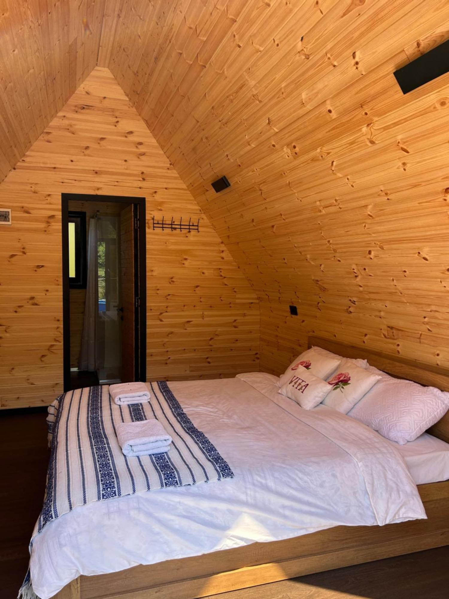 Vita Guesthouse Bajram Curri Ngoại thất bức ảnh