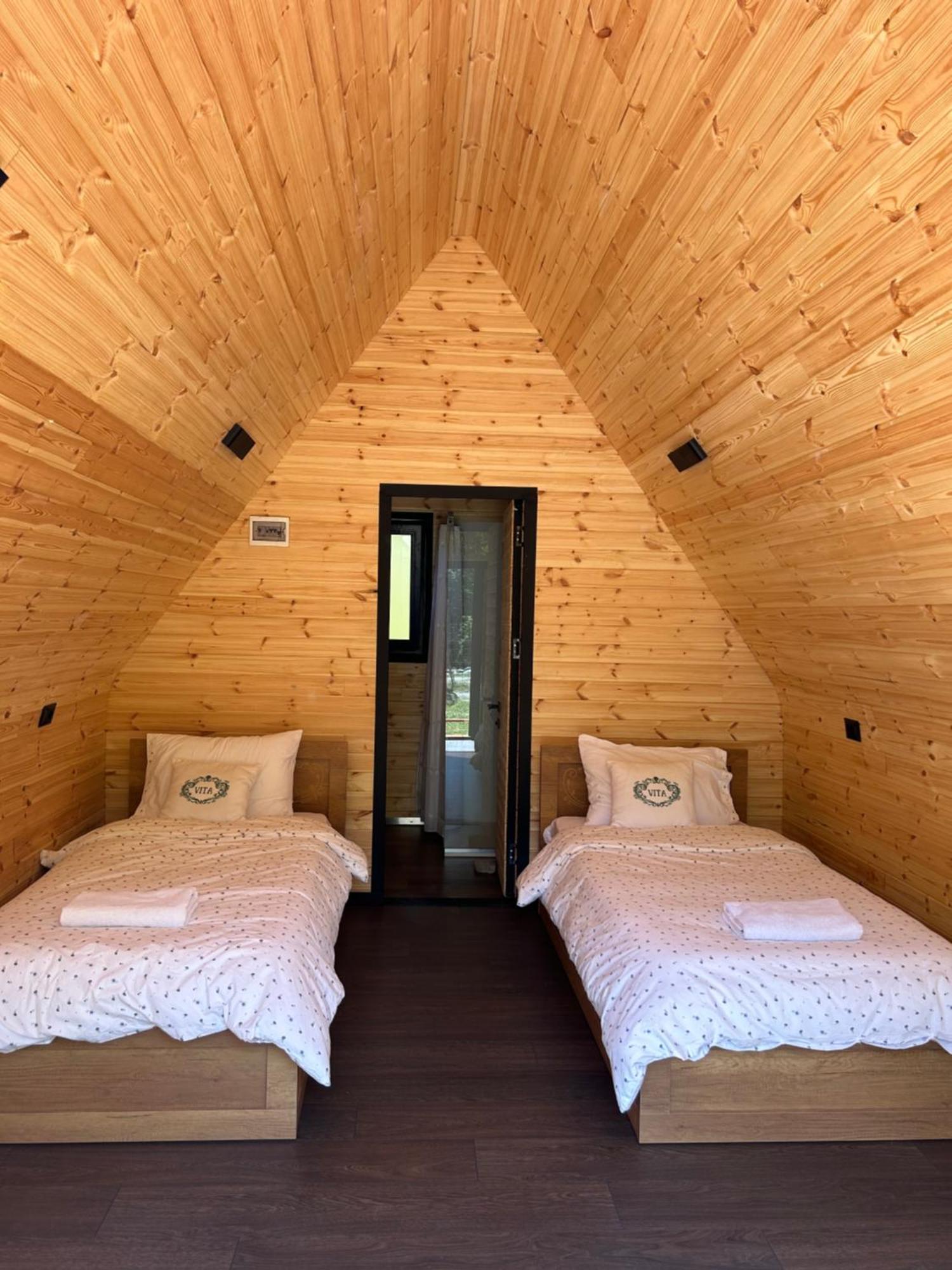 Vita Guesthouse Bajram Curri Ngoại thất bức ảnh