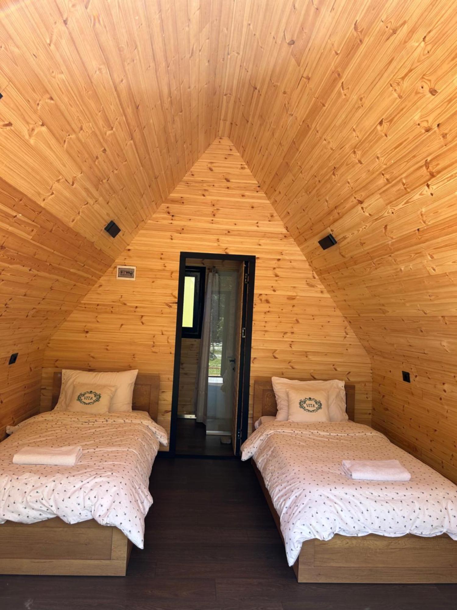 Vita Guesthouse Bajram Curri Ngoại thất bức ảnh