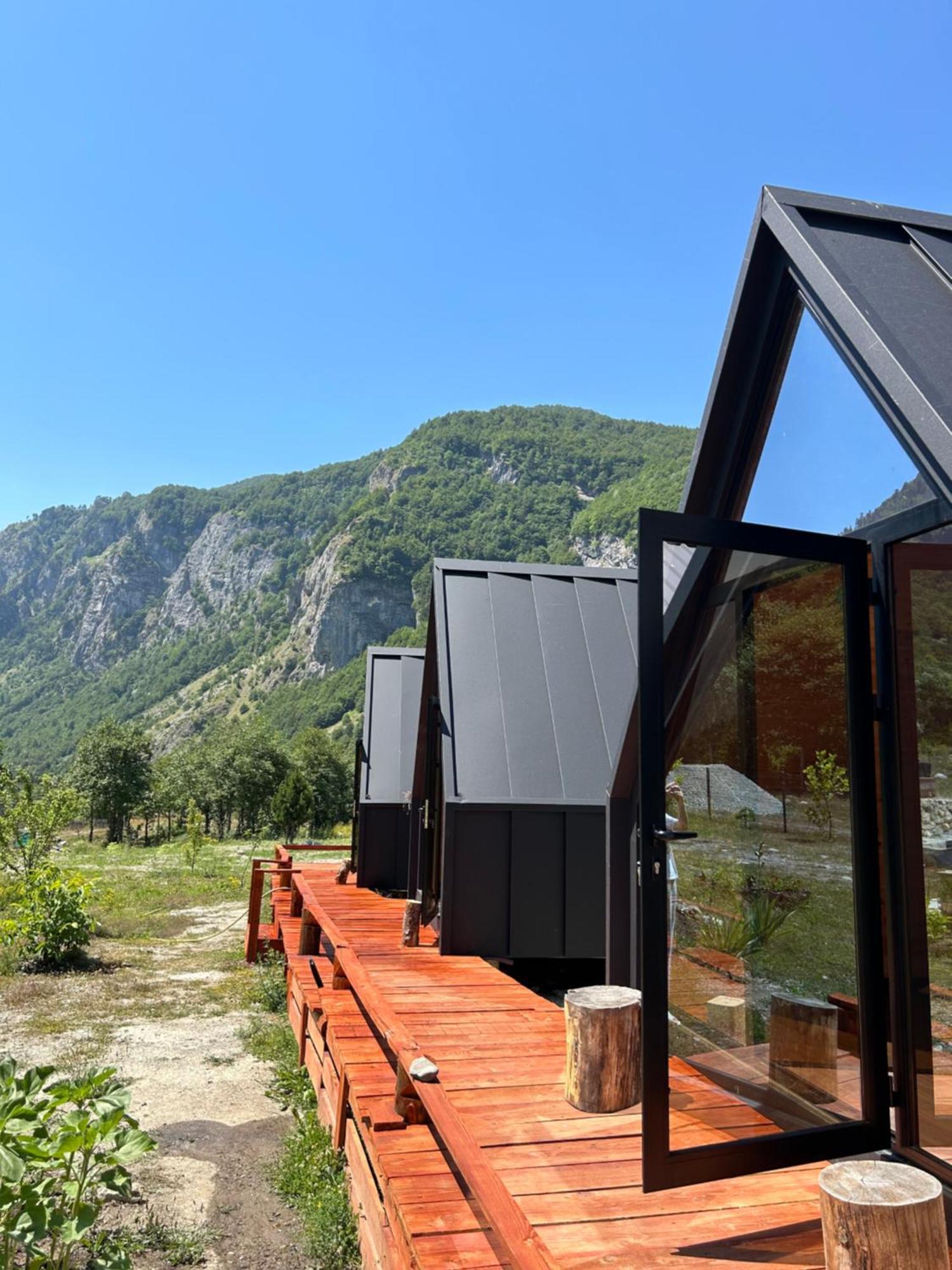Vita Guesthouse Bajram Curri Ngoại thất bức ảnh