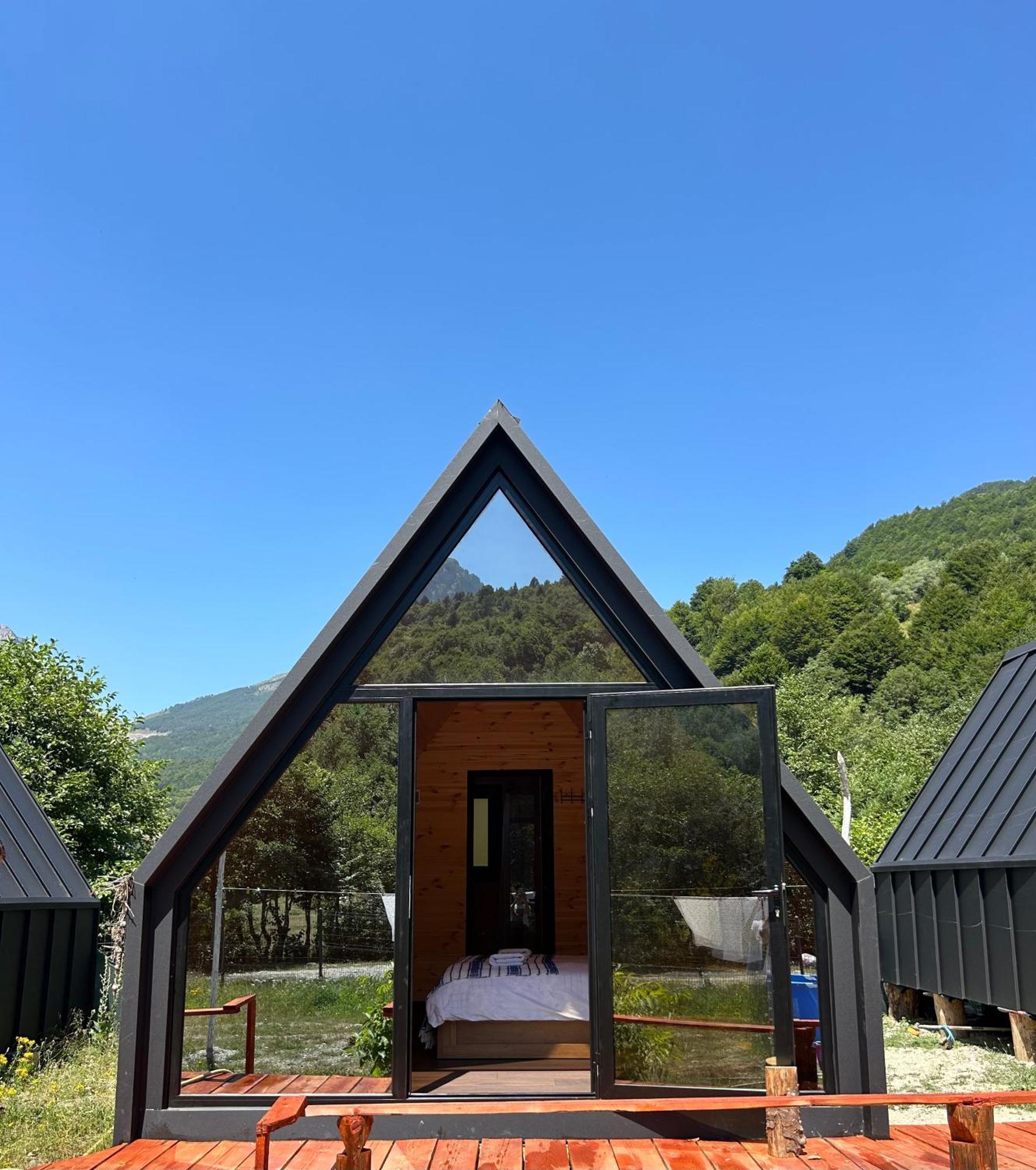 Vita Guesthouse Bajram Curri Ngoại thất bức ảnh